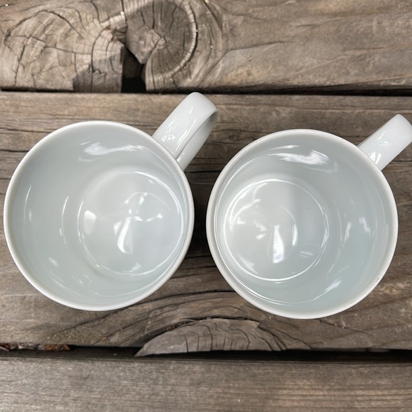 Vintage Coffee Mugs With Yellow Chicks & Daisies :: Set of 2 - Picture 4 of 11